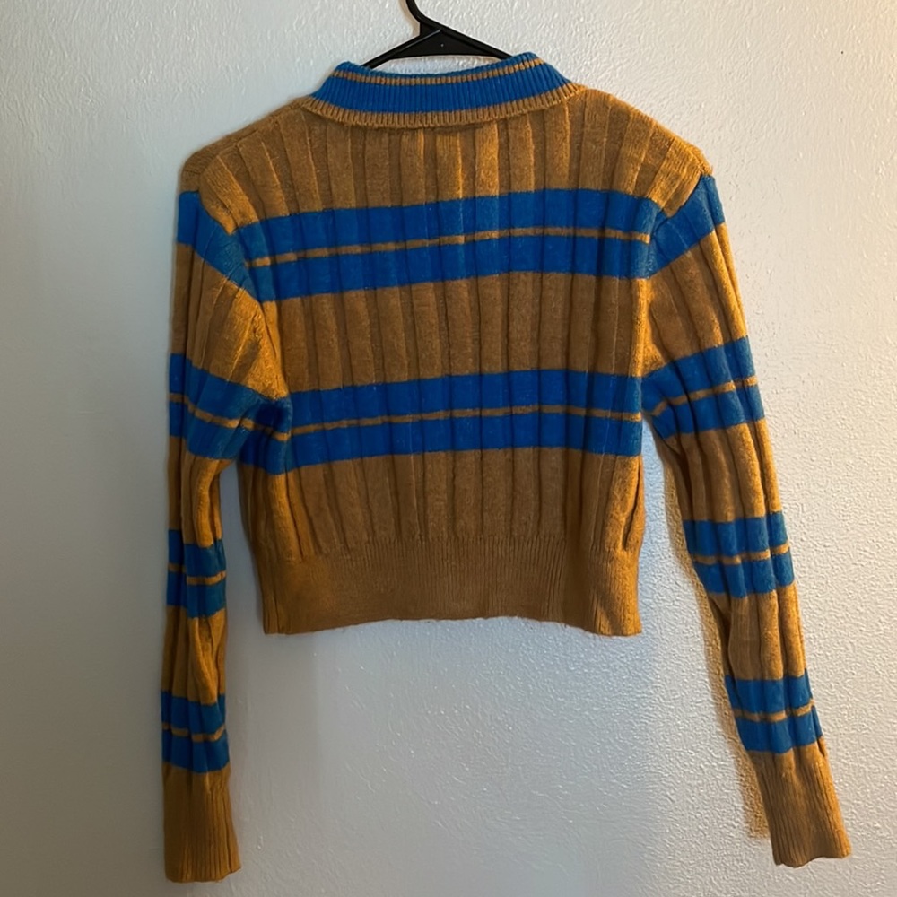 Collared top - Picture 2 of 2